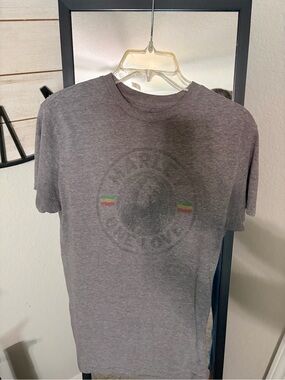 Men's Heather Gray Graphic Crew Neck T-Shirt